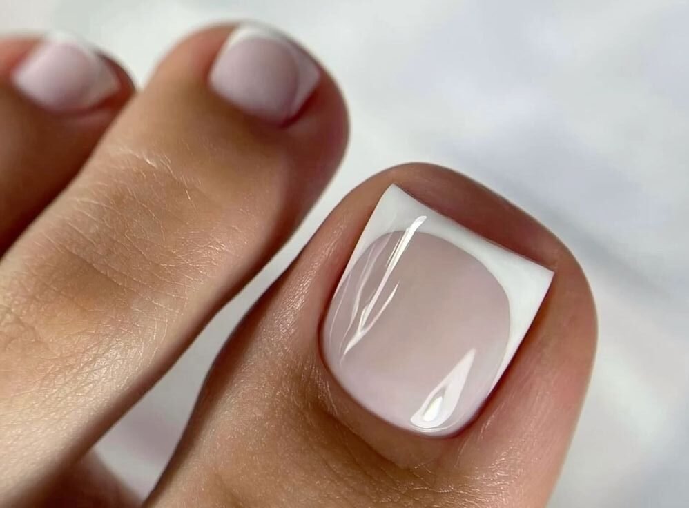Podal Russo com Cutículagem + Esmaltação em Gel + Plastica dos Pés no Studio Valdenice SantAna, de R$200 por R$115. - Imagem 2